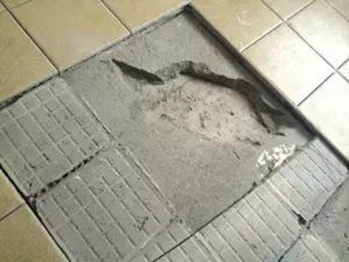 山东装饰保温板厂家告诉你造成保温板空鼓虚贴的原因